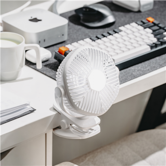 Adler Rechargeable fan with clip | AD 7335 | Table Fan | 6 W | Diameter 12.7 cm | Number of speeds 3 | Oscillation | White