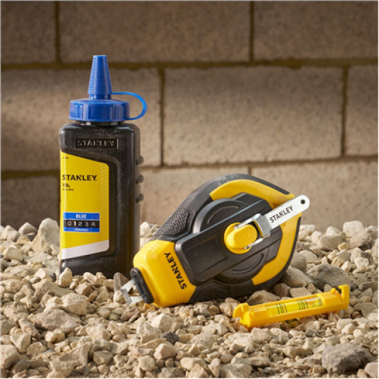 Stanley STHT47312-0 30M 3:1 Comfort Grip Reel Kit With Blue Chalk and Line Level