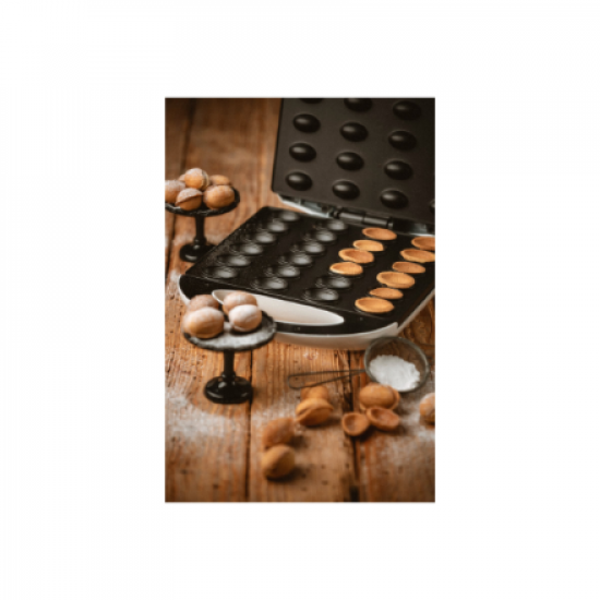Adler | Nut maker | AD 3039 | Nut maker | 1600 W | Number of pastry 24 | Nuts