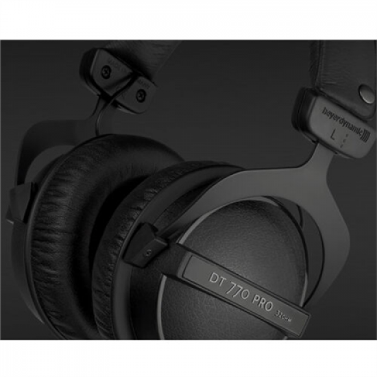 Beyerdynamic | Reference headphones | DT 770 PRO | Wired | On-Ear | Black