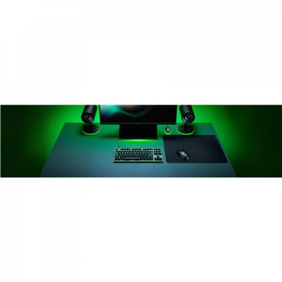 Razer | Gigantus V2 Soft | Large | Rubber foam | Gaming mouse pad | 450 x 3 x 400 mm | Black