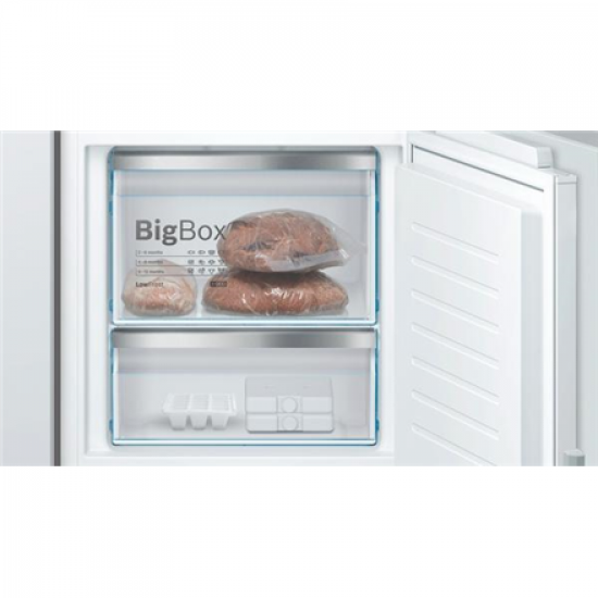 Bosch | Serie 6 Refrigerator | KIS87AFE0 | Energy efficiency class E | Built-in | Combi | Height 177 cm | Fridge net capacity 209 L | Freezer net capacity 63 L | Display | 36 dB | White