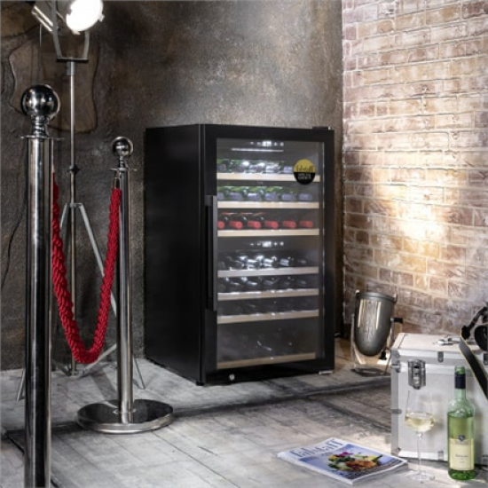 Caso | Smart Wine Cooler | WineExclusive 66 | Energy efficiency class G | Showcase | Free standing | Bottles capacity bottles | Cooling type Compressor technology | Black