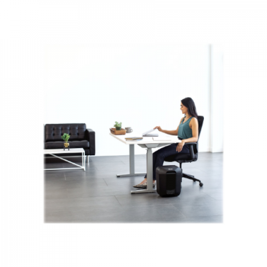 Cross-Cut | LX45 | Black | Paper shredding | Credit cards shredding | Traditional