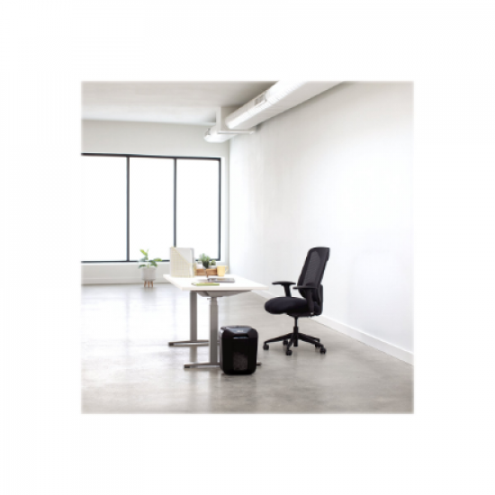 Cross-Cut | LX45 | Black | Paper shredding | Credit cards shredding | Traditional