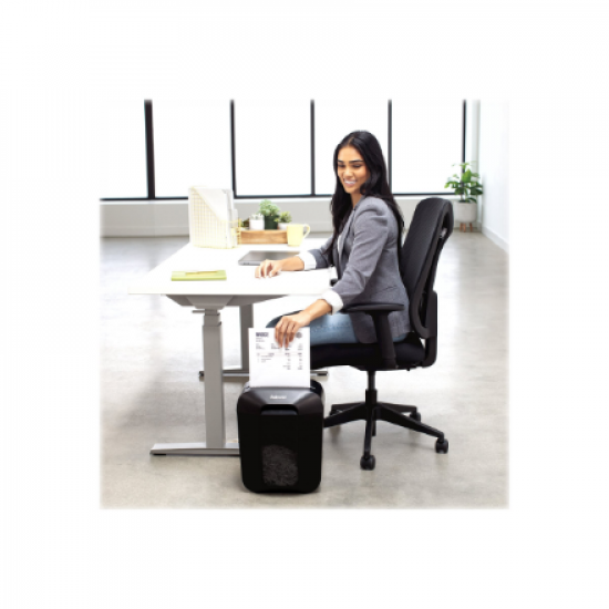 Cross-Cut | LX45 | Black | Paper shredding | Credit cards shredding | Traditional