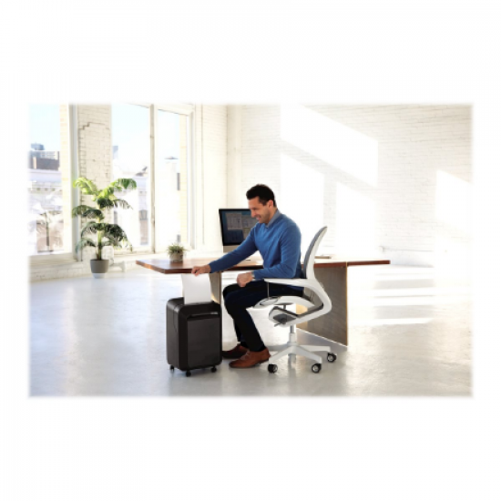 Micro-Cut | LX210 | Black | Paper shredding | Credit cards shredding | Traditional