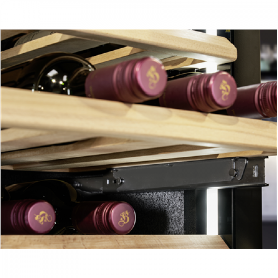 Caso | Wine Cooler | WineDeluxe WD 17 | Energy efficiency class G | Built-in | Bottles capacity 17 | Black
