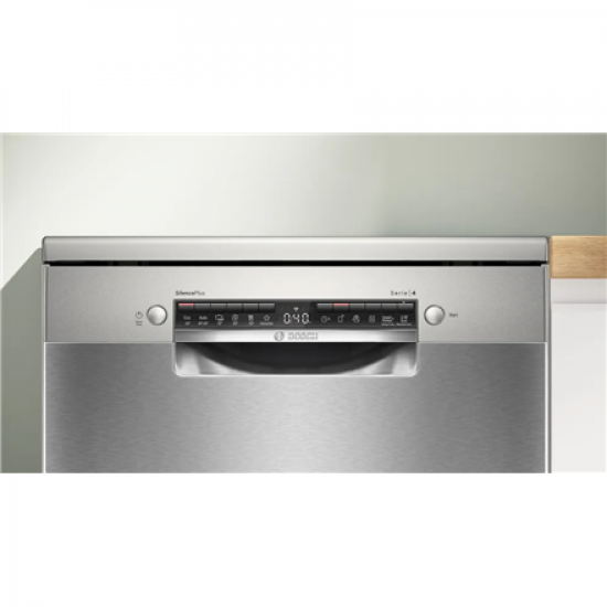 Dishwasher | SMS4EMI06E | Free standing | Width 60 cm | Number of place settings 14 | Number of programs 6 | Energy efficiency class B | Display | AquaStop function | Silver inox