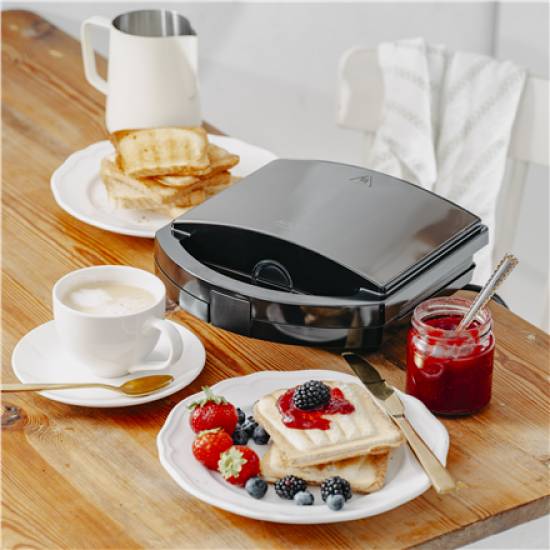 Adler Sandwich Maker | AD 3069 | 750 W | Number of plates 1 | Black