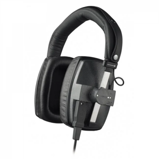 Beyerdynamic | Studio Monitoring Headphones, Closed | DT 150 | Noise reduction