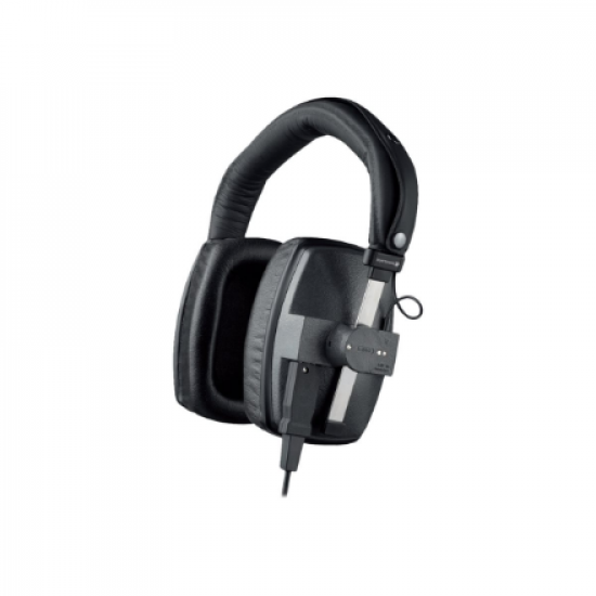 Beyerdynamic | Studio Monitoring Headphones, Closed | DT 150 | Noise reduction