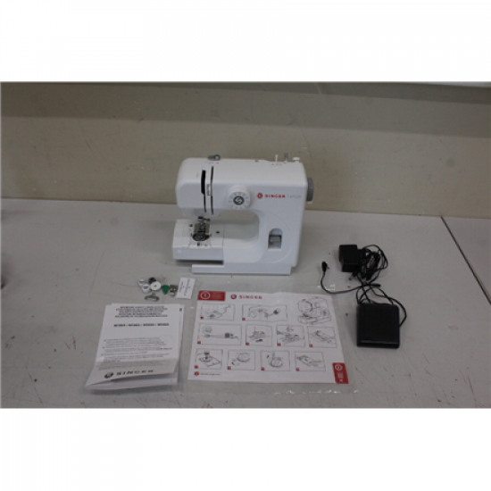 SALE OUT. Singer M1005 Sewing Machine, White | Singer | Sewing Machine | M1005 | Number of stitches 11 | Number of buttonholes 1 | White | DAMAGED PACKAGING, USED, REFURBISHED, SCRATCHED