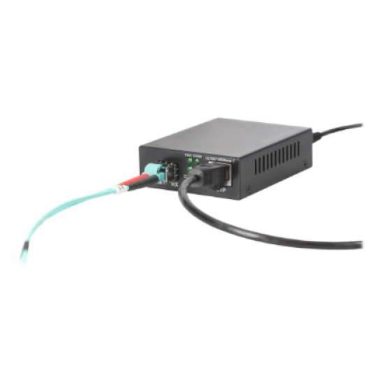 DIGITUS Gigabit Ethernet PoE+ Media Converter, SFP