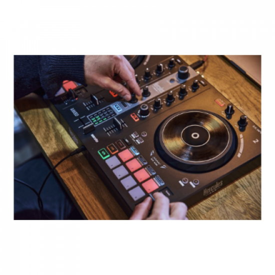 Hercules | DJ controller | DJ Essentials Kit | Speakers | USB connectivity