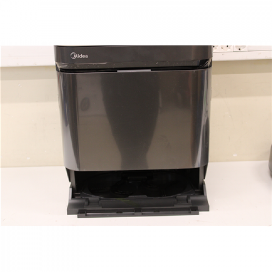 SALE OUT. Midea V15 Robot Vacuum Cleaner | SALE OUT. Midea Robot Vacuum Cleaner | V15 | Wet&Dry | 5200 mAh | Dust capacity 3 L | 16200 Pa | Black | USED, DIRTY, SCRATCHED