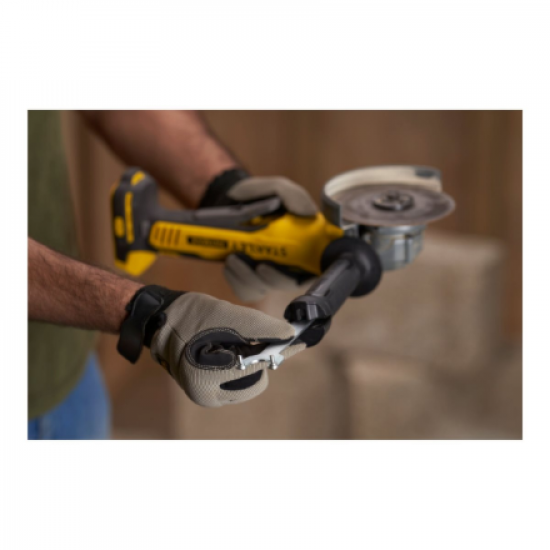 BLACK & DECKER | 18V V20 125mm Brushless Angle Grinder | SFMCG700B-XJ | 18 V | Lithium-ion technology