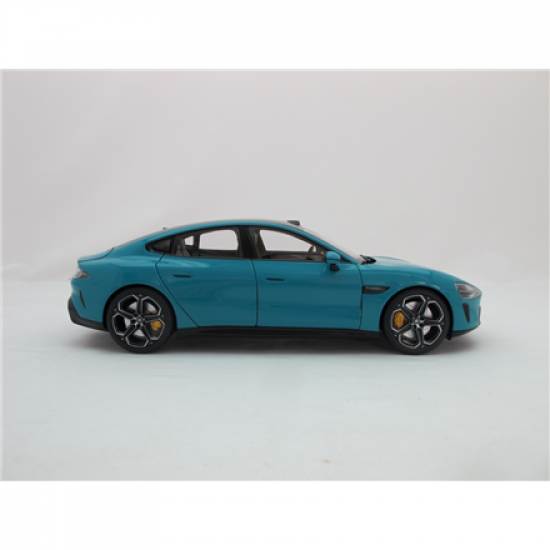 Xiaomi SU7 1:18 Die-cast Model Car | Aqua Blue | Zinc alloy, ABS, SAN and PVC