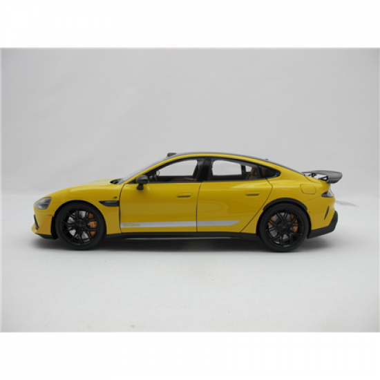 Xiaomi SU7 Ultra 1:18 Die-cast Model Car | Lightning Yellow | Zinc alloy, ABS, SAN, PVC