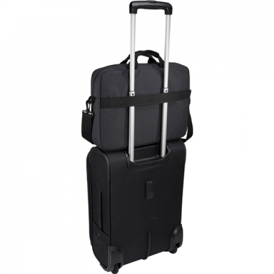 Case Logic Huxton | Fits up to size 16 