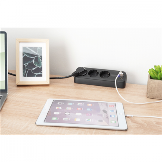 Digitus 3-way office socket strip with 2x USB-A and 1x USB-C connections | DA-70625