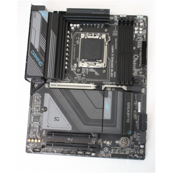 Gigabyte REFURBISHED, USED, WITHOUT INSTRUCTIONS, WITHOUT ORIGINAL BOX, WITHOUT ANTENNA