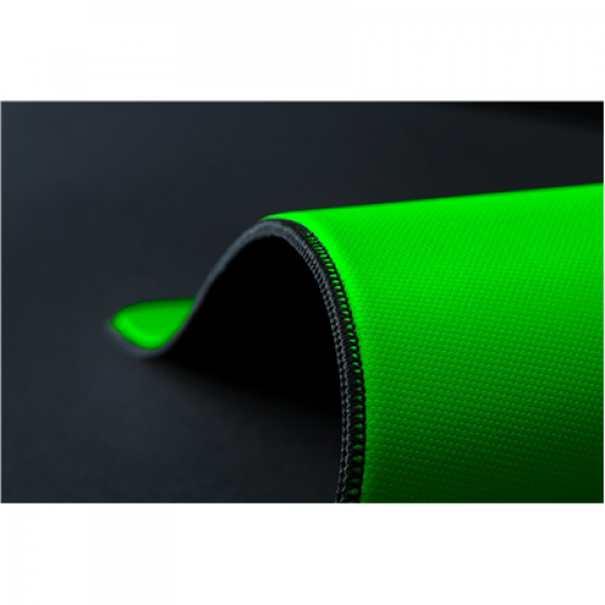 Razer Gigantus V2 Pro Gaming Mouse Mat, Large, Max Control | Black